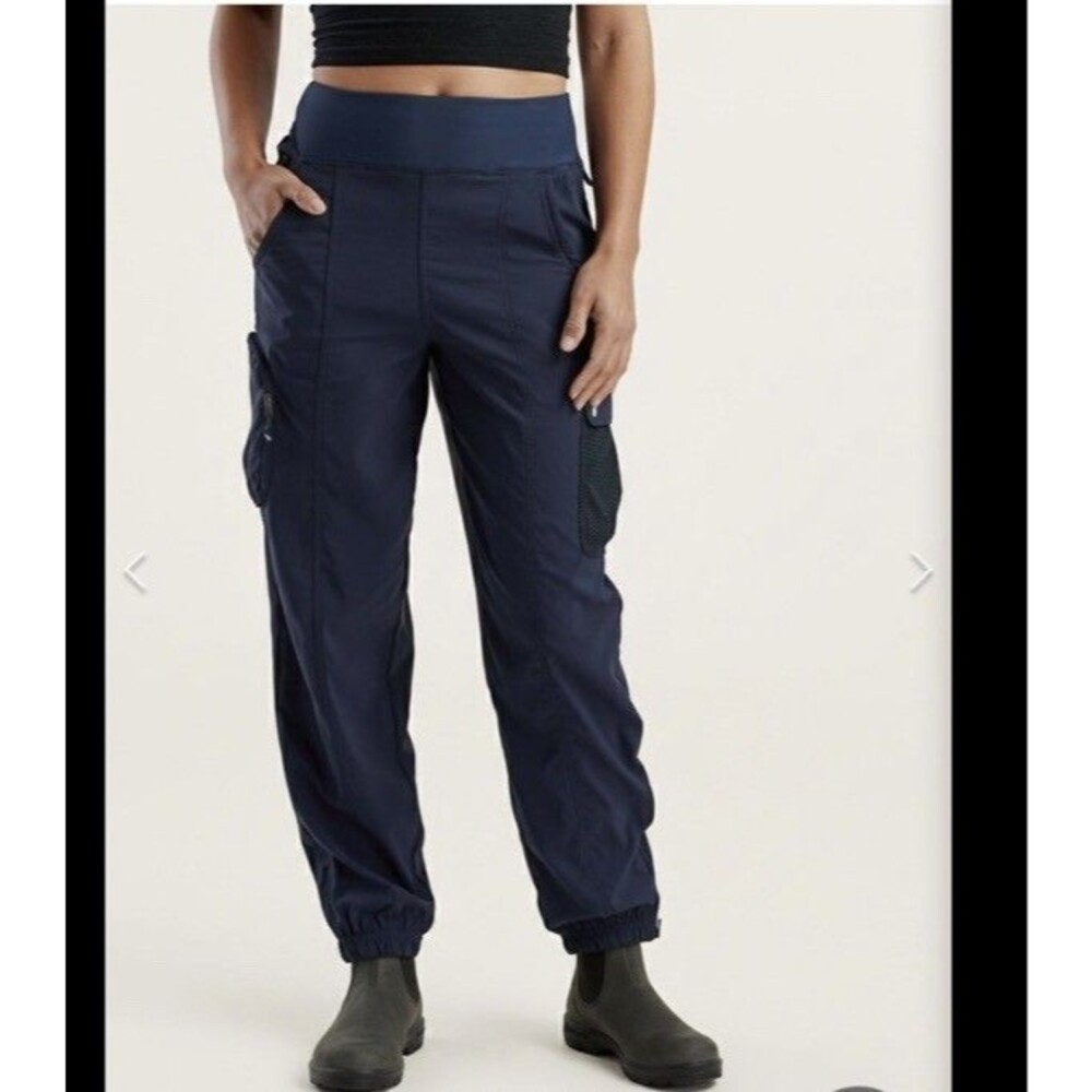 Title Nine Blue Cordillera Cargo Hiking Pants Women's Size Large Travel Pockets